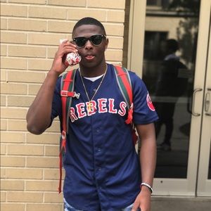 Meet your Posher, Charles